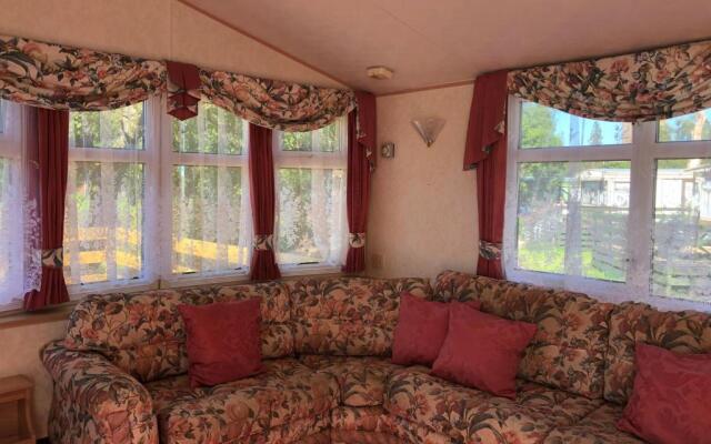 60 Glenfinart Caravan Park