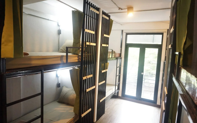 Feel Good Bangkok Hostel