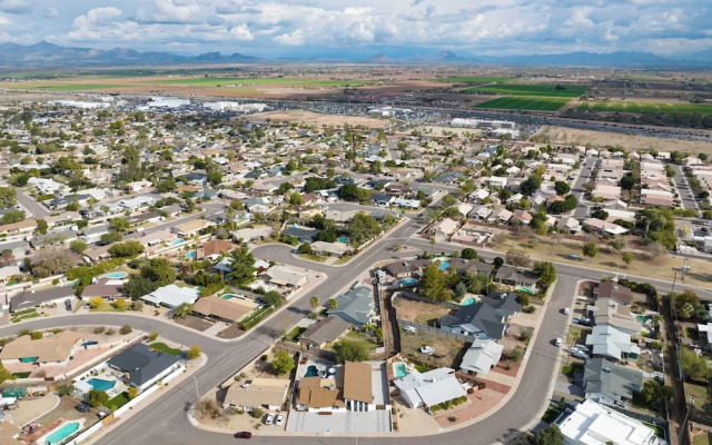 Ezra by Avantstay Modern South Scottsdale Escape