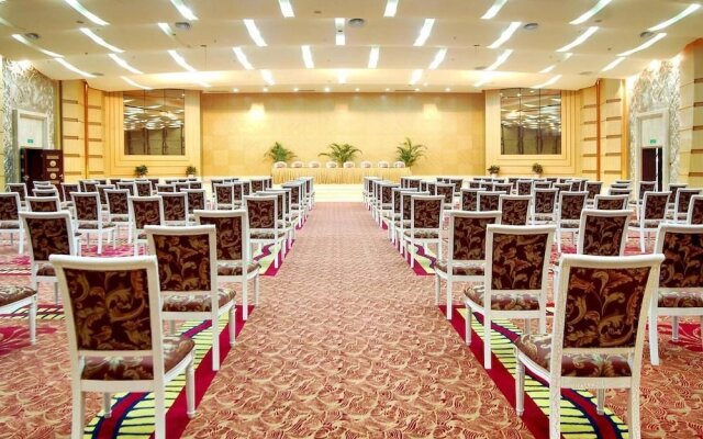 Pacific International Hotel