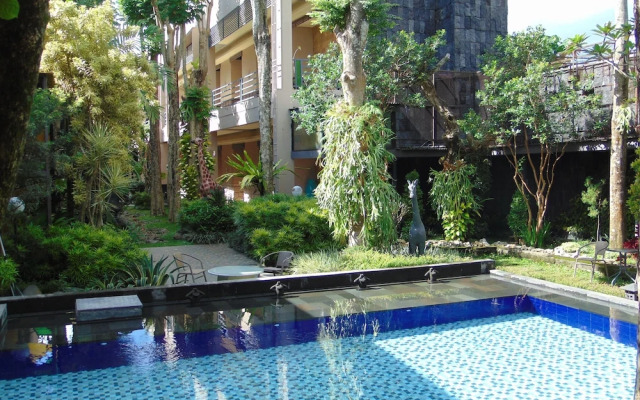 Savita Inn
