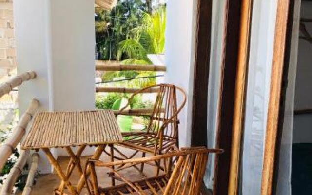 Siri Beach Lodge