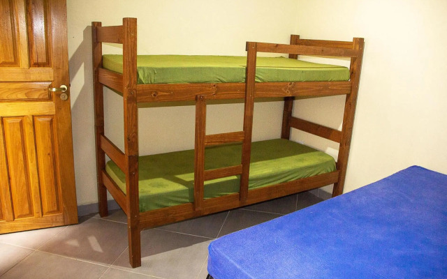 Incrivel casa com churrasqueira em Maranduba SP