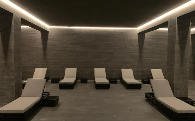 LOEV - VELA Hotel