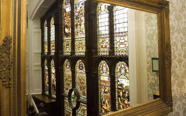 The Oaks Hotel