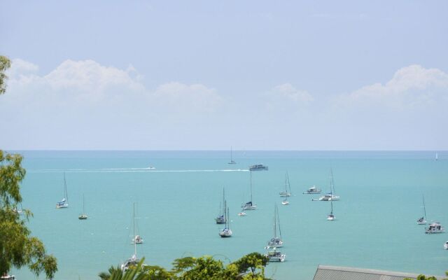 Airlie Harbour 3 Bedroom Apartment