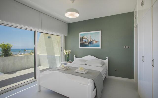 Lordos Sunshore Beachfront Suite