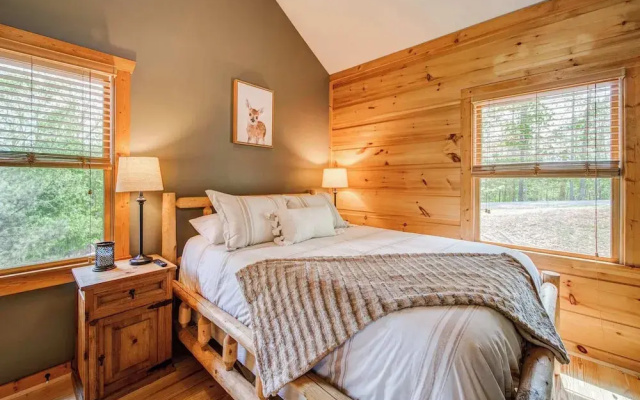 Four Bear Hideaway Coosawattee River Resort!