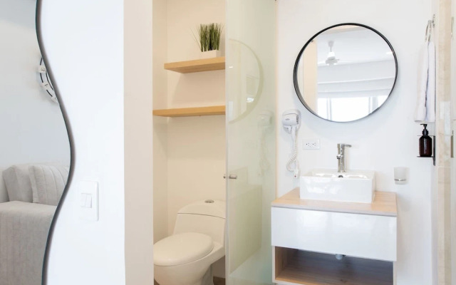 w Lovely Loft With Balcony in Crespo