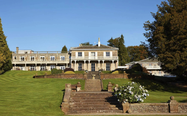 Macdonald Leeming House