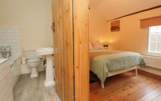 Medlar Cottage