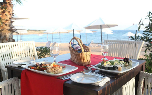 Dome Beach Marina Hotel & Resort