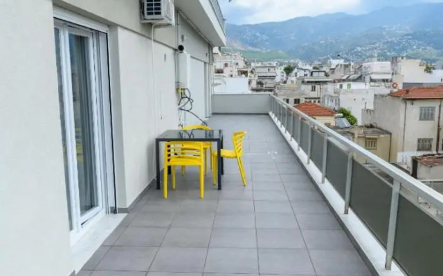 Superior modern apartment in the center with view.