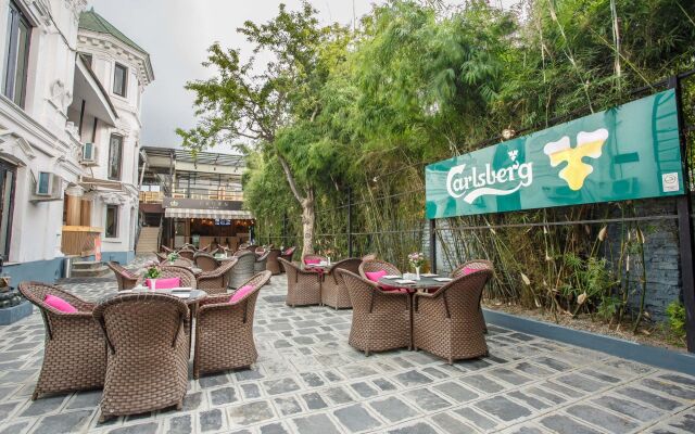Royal Empire Boutique Hotel