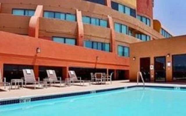 Holiday Inn Hotel & Suites Anaheim – Fullerton