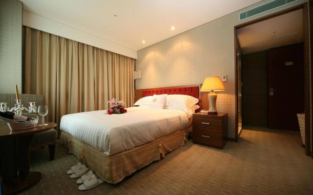 Hotel Maremons