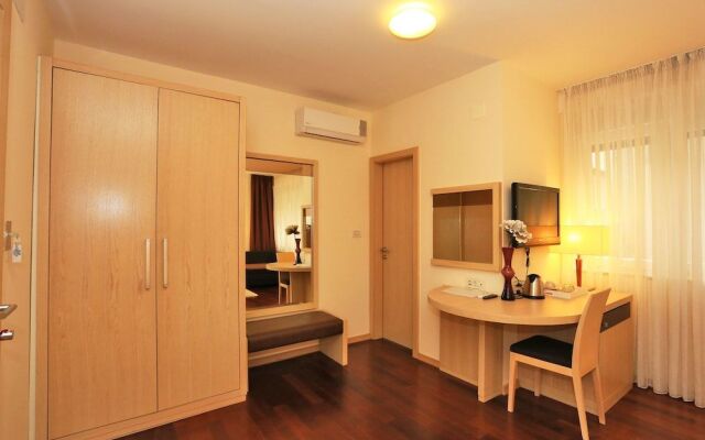 Scallop Rooms