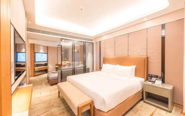Rising Dragon International Hotel