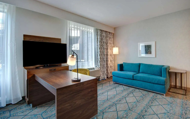 Hampton Inn & Suites Sunnyvale Silicon Valley
