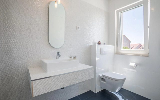 Villa Bol Brac save 15 percent on Split-villas com