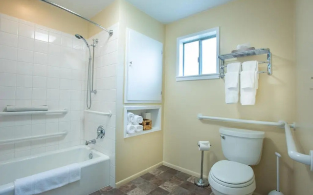 Redwood Suites