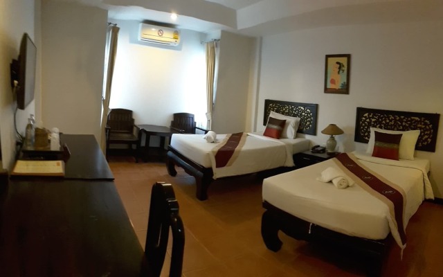 Wangburapa Grand Hotel