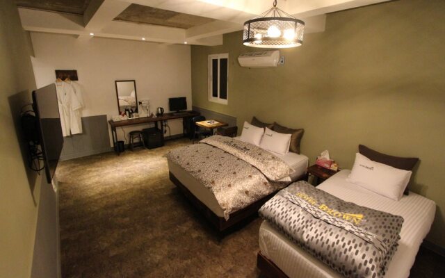 Brown Hotel