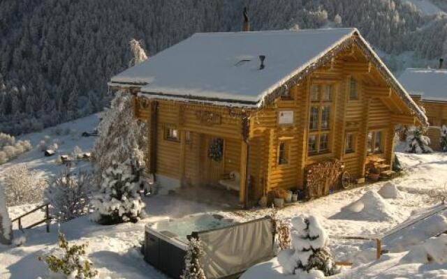 Chalet Cygnet