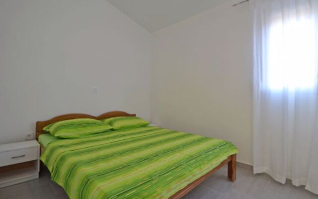 Apartment Ivan Maslenica 41270