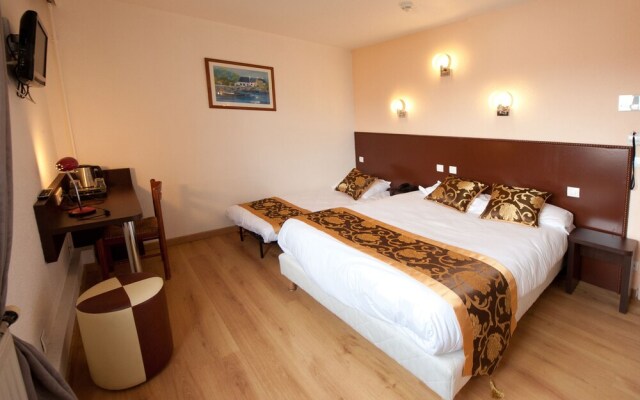 Hotel Milton (ex Gis Hotel)