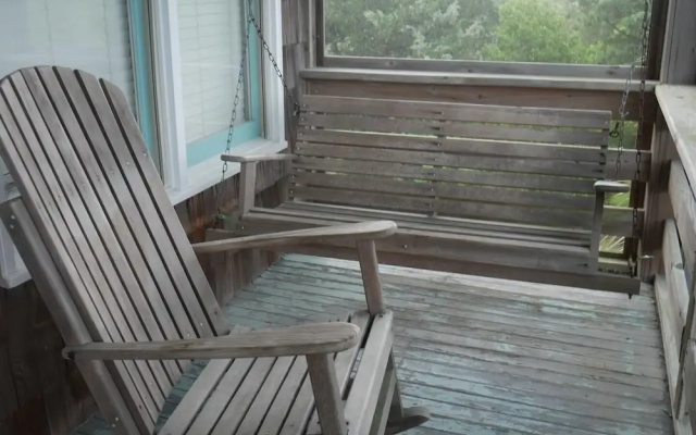 Plum Crazy Up - 2 Br Townhouse