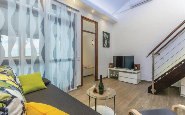 Two-Bedroom Apartment in Cervar Porat