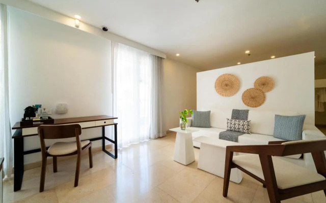 Nacar Hotel Cartagena, Curio Collection by Hilton