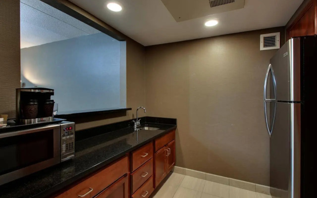 DoubleTree by Hilton Mt. Vernon