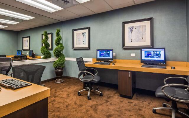 Best Western Plus Marina Gateway Hotel