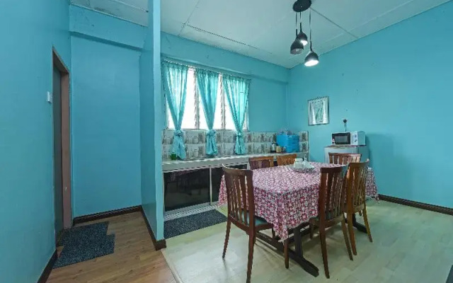 Au Homestay by Oyo Rooms