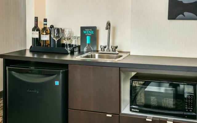 Cambridge Suites Hotel