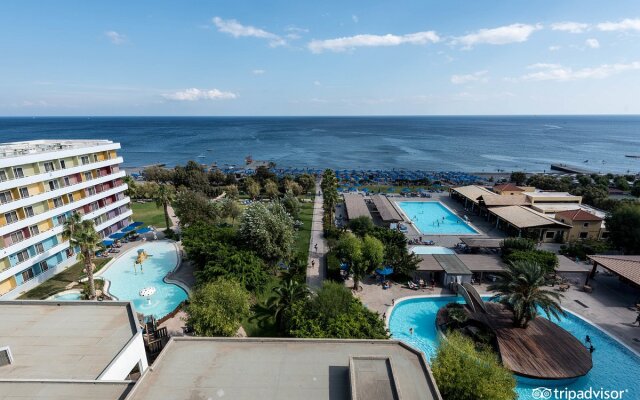 Esperides Beach Resort