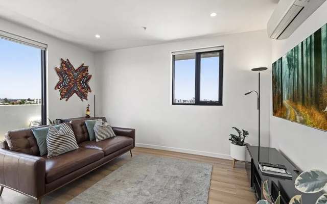 Bright City-view Retreat in the Heart of Preston