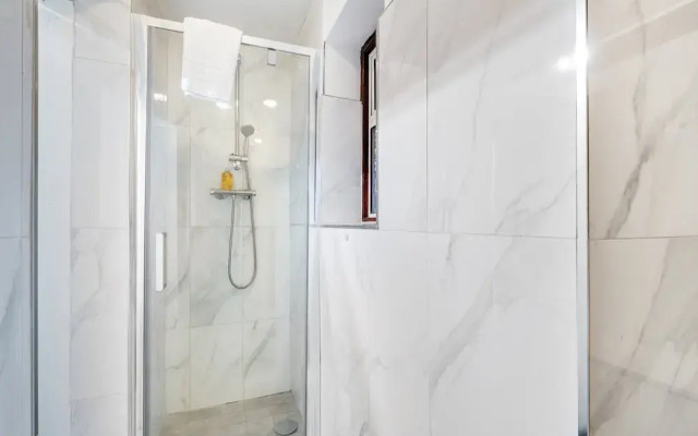 Spacious 4-Bedroom 2-Bath Home in Bywood