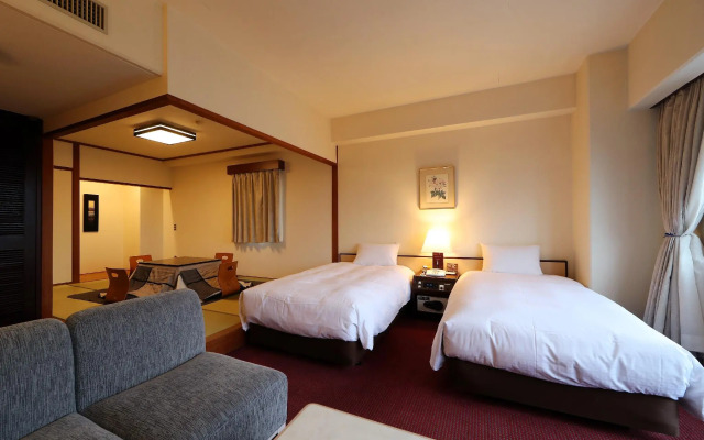 Resorpia Kumihama