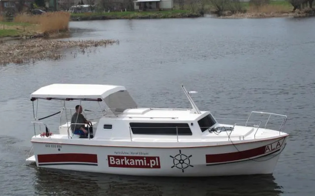 Hausboot Weekend 820