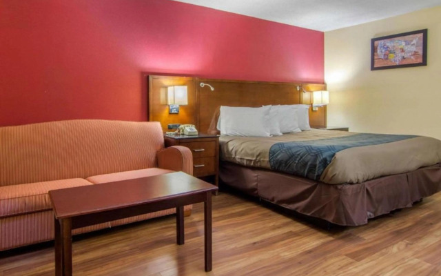 Travelodge by Wyndham Forsyth