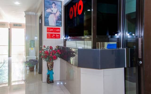 OYO 89851 Leila Hotel