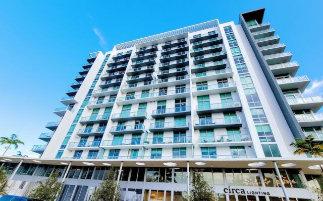 Design District Bay View Cielo Stays