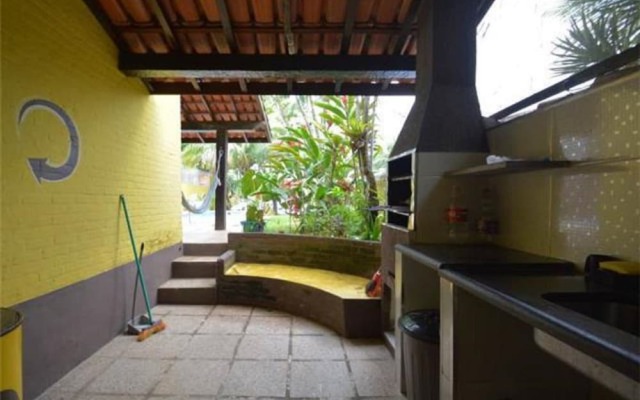 Yellow House Palmeiras Beach Caraguá