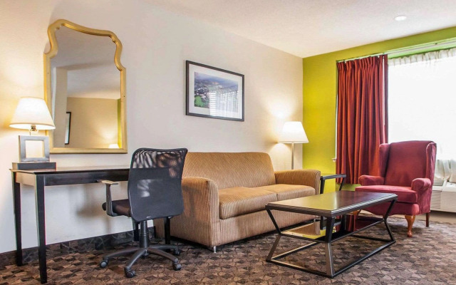 Quality Inn St. Louis Airport Hotel