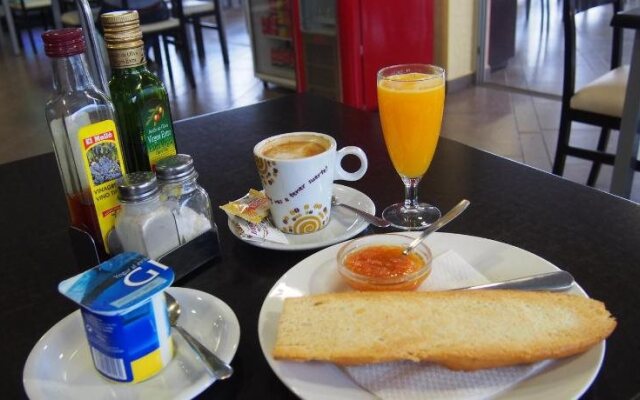 Hostal El Trovador