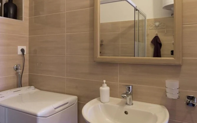 Apartment Purple Rain