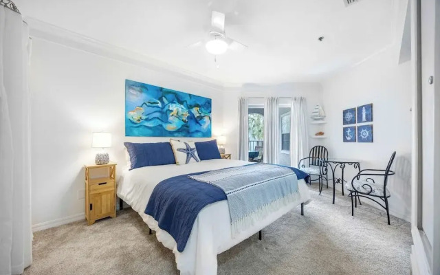 Ocean Hibiscus Retreat For 8